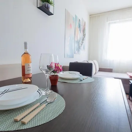 Alacaster G Free Parking Apartmán Novi Sad