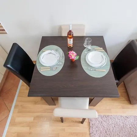 Alacaster G Free Parking Novi Sad