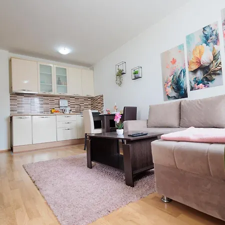 Apartamento Alacaster G Free Parking Novi Sad