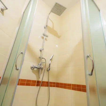 Alacaster G Free Parking Novi Sad