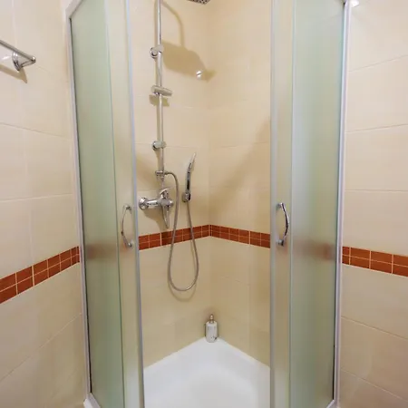 Alacaster G Free Parking * Novi Sad