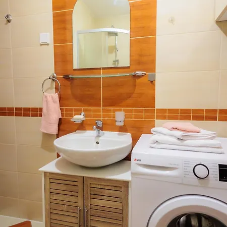 Alacaster G Free Parking * Novi Sad