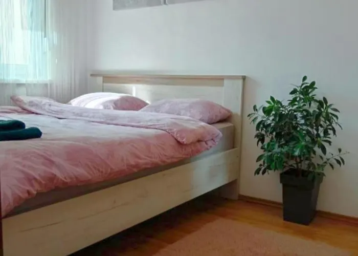 Alacaster G Free Parking * نوفي ساد