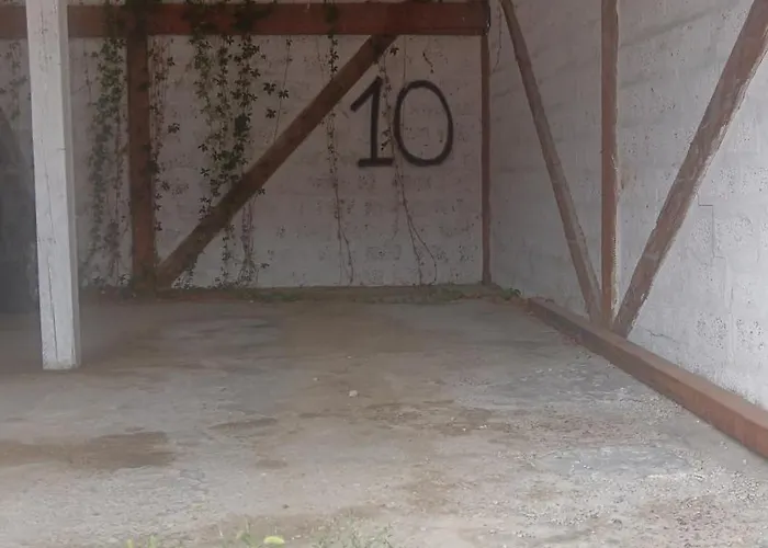 Alacaster G Free Parking شقة